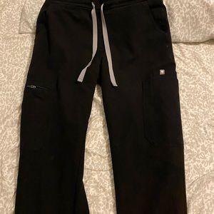 Figs black petite long scrub pants